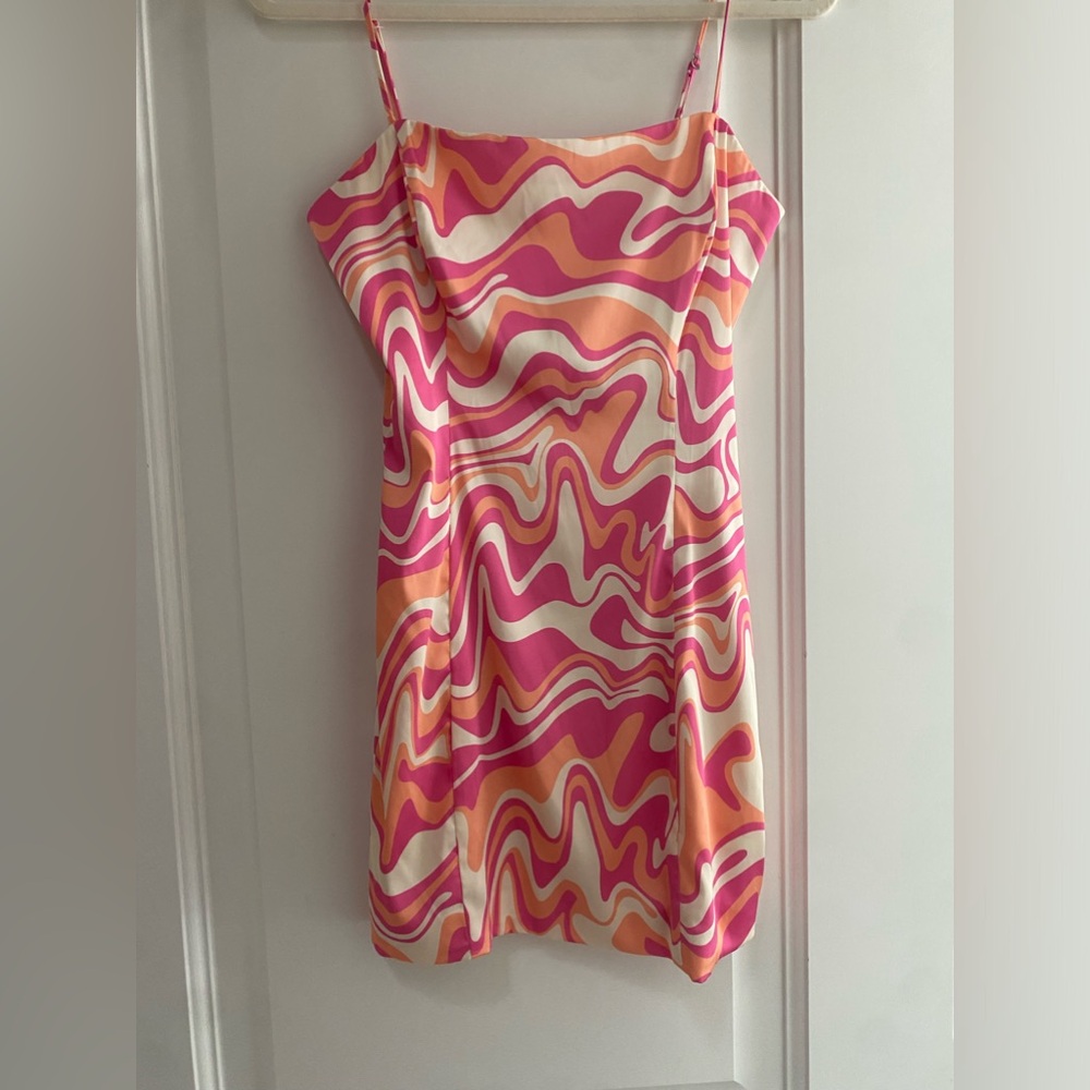 Aritzia wavy dress